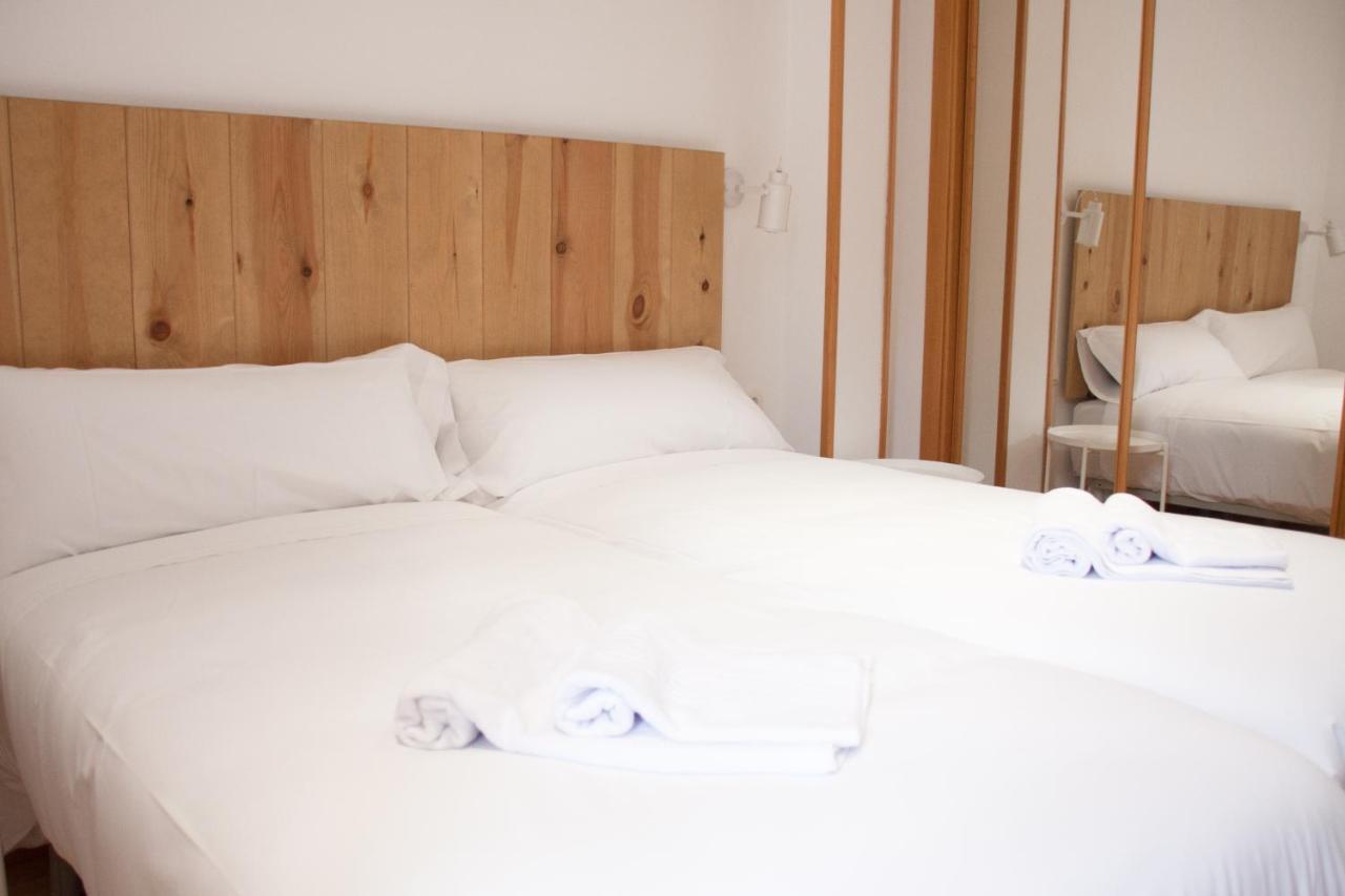 Hostal Cuentame Evolucion Auto Check In Burgos Ngoại thất bức ảnh