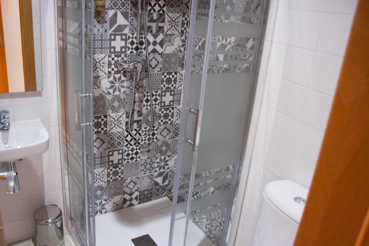 Hostal Cuentame Evolucion Auto Check In Burgos Ngoại thất bức ảnh