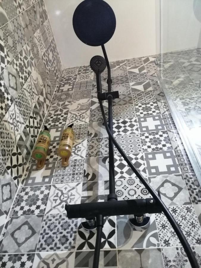 Hostal Cuentame Evolucion Auto Check In Burgos Ngoại thất bức ảnh